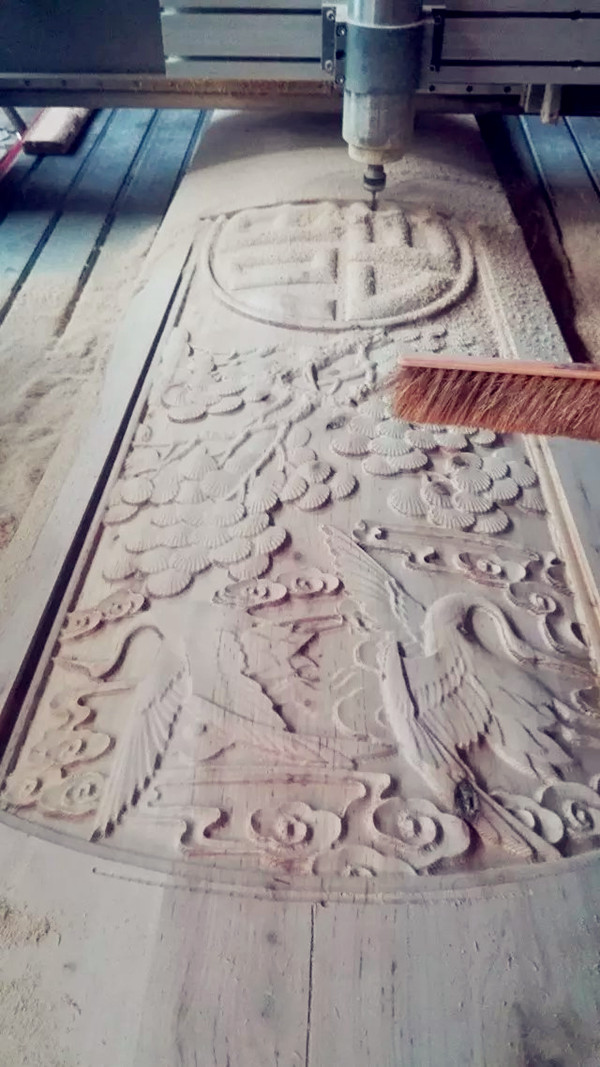 棺財雕刻現場展示